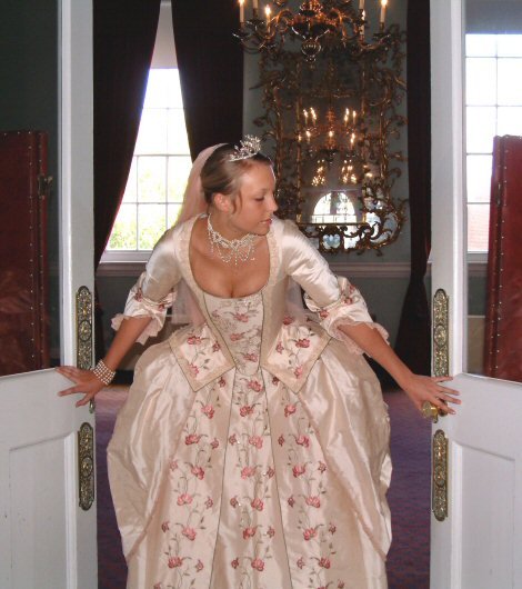 Name:  18th-century-wedding-dress-shell-pink.jpg
Views: 193
Size:  53.7 KB