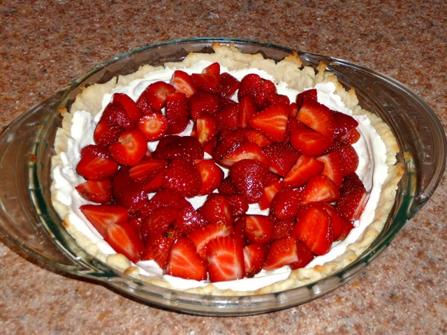 Name:  strawberry cream pie pic.JPG
Views: 238
Size:  166.7 KB