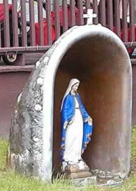 Name:  Mary on the half shell.jpg
Views: 51
Size:  9.5 KB